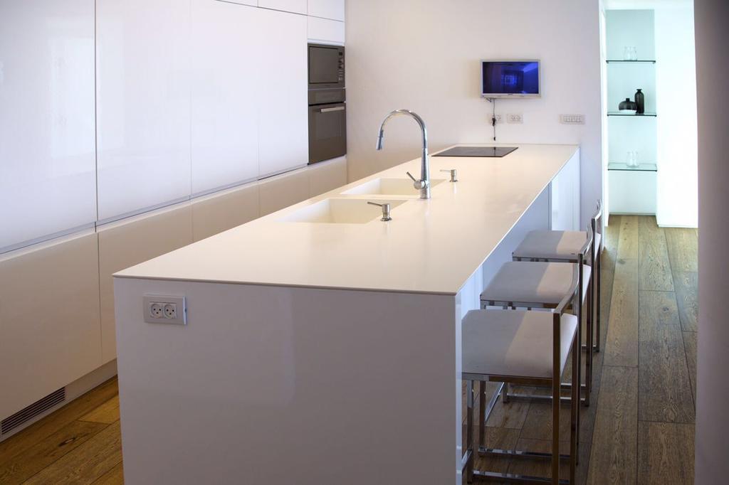 Sea Apartment Netanja Buitenkant foto